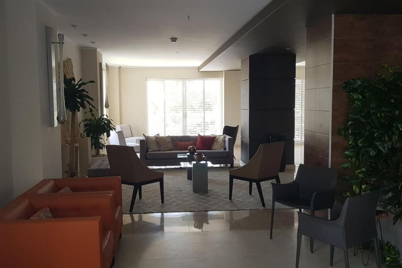 Elegant Apartment In Eagle Beach Levent Palm Beach Exterior foto