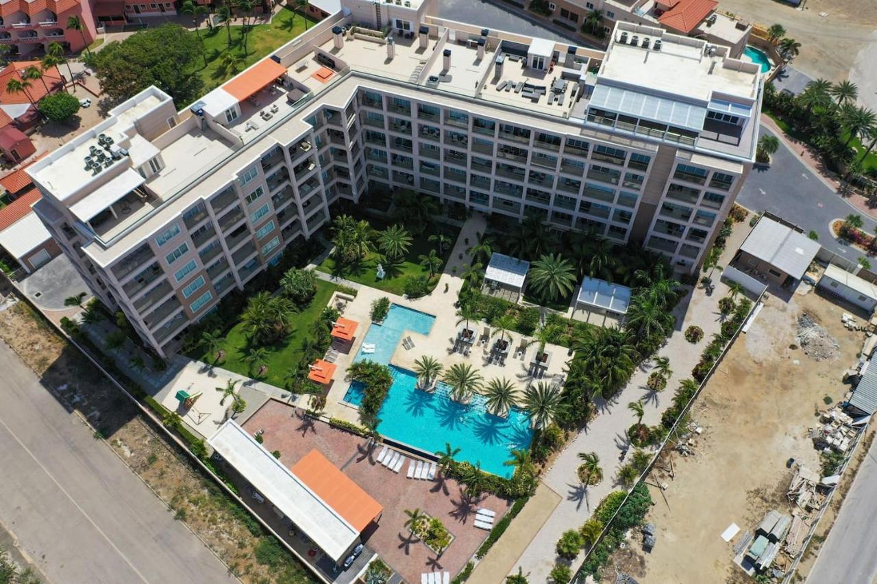 Elegant Apartment In Eagle Beach Levent Palm Beach Exterior foto