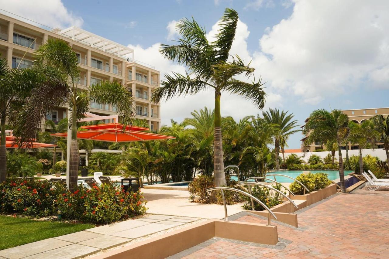 Elegant Apartment In Eagle Beach Levent Palm Beach Exterior foto